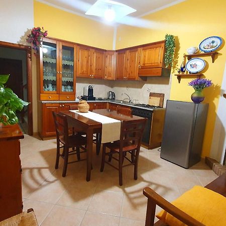 Bed and Breakfast Su Carreri Armungia Екстер'єр фото