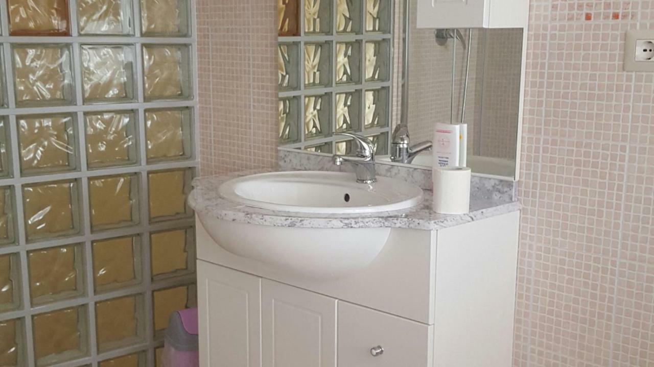 Bed and Breakfast Su Carreri Armungia Екстер'єр фото